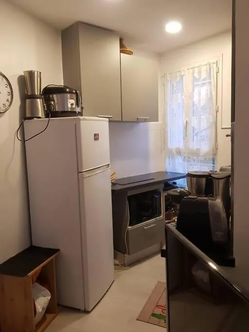 Apartament Sunny Close To Metro